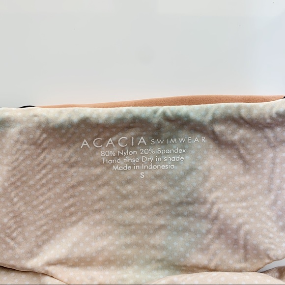 Acacia Mentawai Bottoms - Topless - Picture 4 of 6